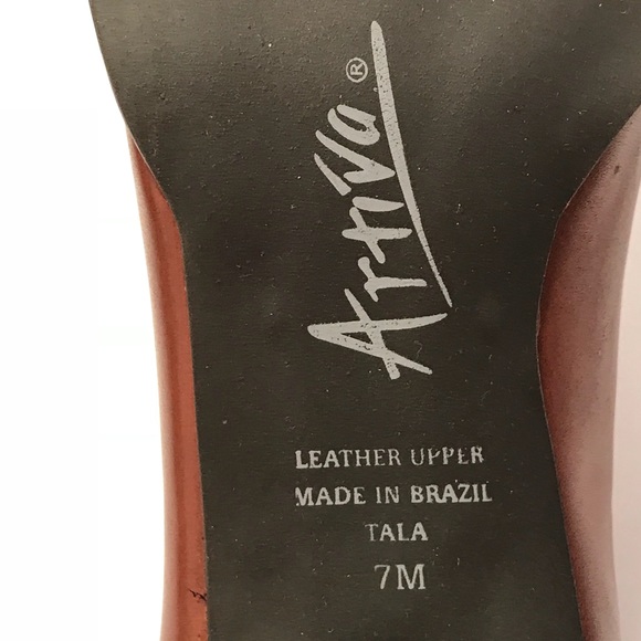 Artiva “Tala” Brown Leather Size 7M Booties - Picture 8 of 8